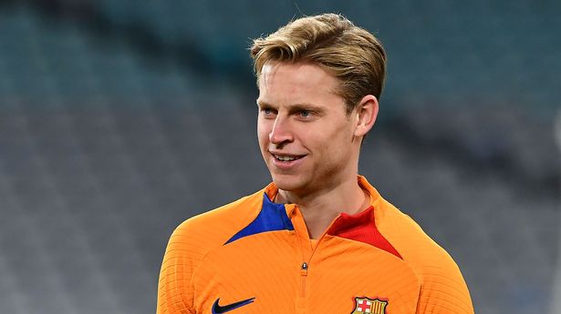 Chelsea In Talks To Hijack Frenkie De Jong Deal